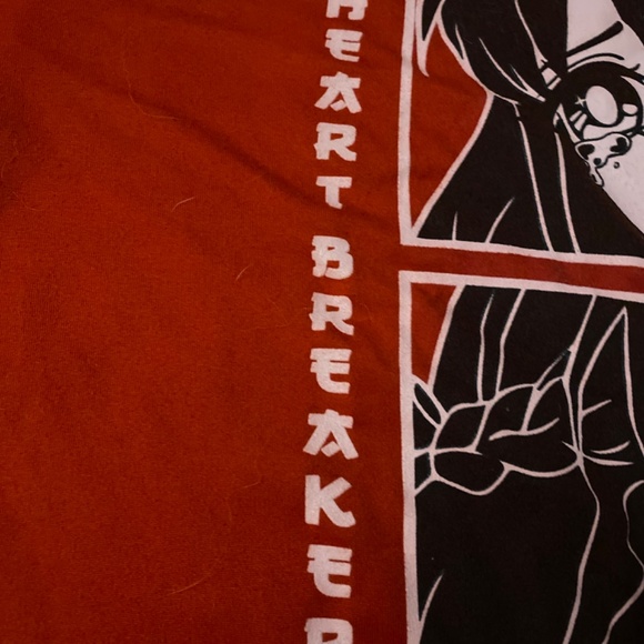Red anime shirt (image slightly dyed from wash) - Picture 2 of 5